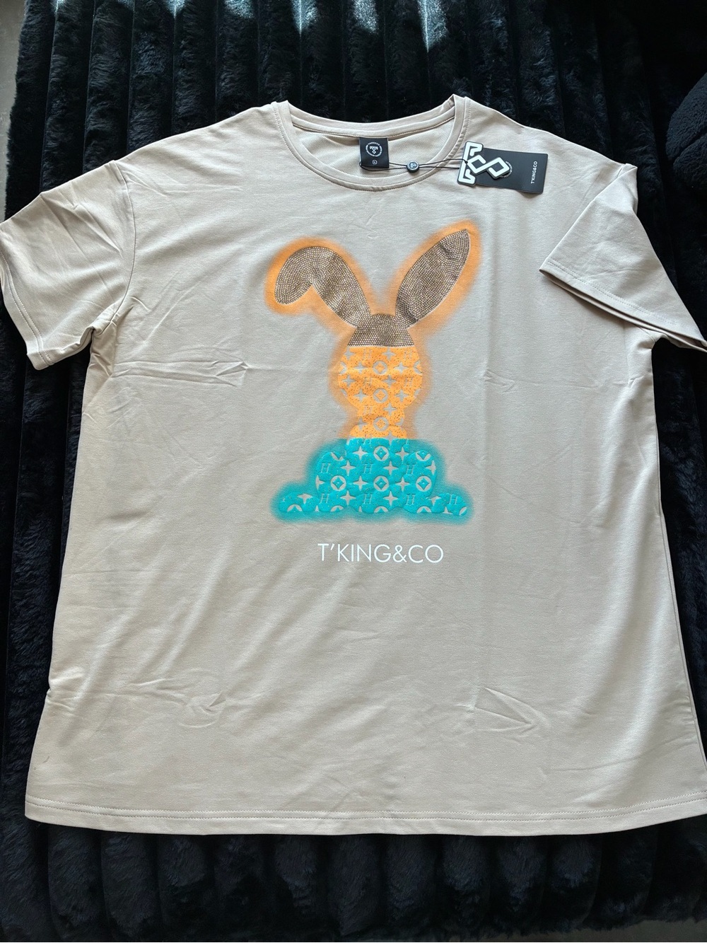 New Men’s Luxury Graphic Embellished Off White T-Shirt Size Lg